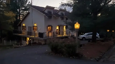 Condo à St Sauveur, Piedmont, meublé, chauffé, câble, Internet Image# 3