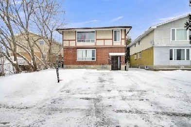 Private Room in duplex house near lincoln height Image# 5