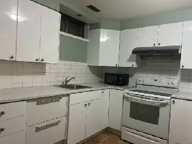 rundle Basement  private room for rent Image# 1