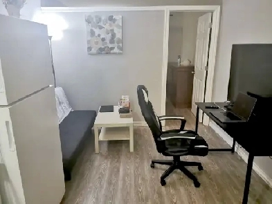 First Month FREE – Fully Furnished 1BR in Mile End | $1,485/mont Image# 1