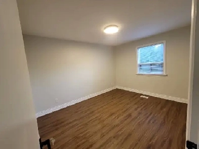 Main-floor Furnished Master Bed Room w/ in-suite 2 pcs Washroom Image# 6