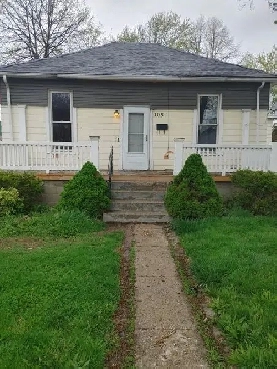 DUPLEX ( LORNE AVE) Image# 4