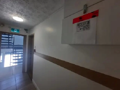 4 1/2 à 1 315$/mois,tout inclus, semi-meublé, wifi, l'université Image# 4
