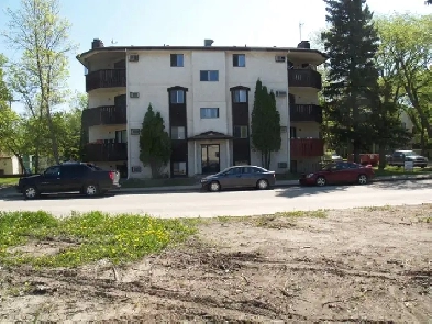 Top floor 2 Bed room suite in Sutherland pet friendly Image# 1