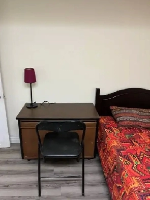ROOM IN BASEMENT FOR RENT $ 800 PLEASE CALL 437-345-7291 Image# 1