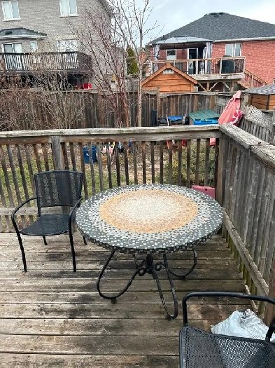 For Rent: Spacious 2-Bedroom Walk-Out Basement – $2,000   30% Ut Image# 5