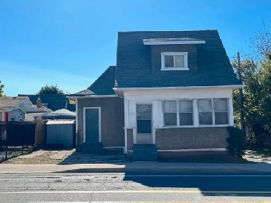2 Bedroom House For Rent - East Hamilton Image# 1