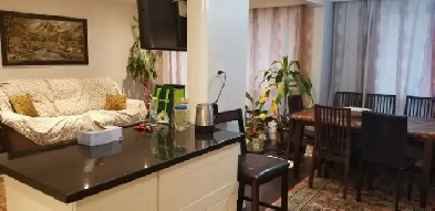 2 bedrooms house. main floor Image# 2
