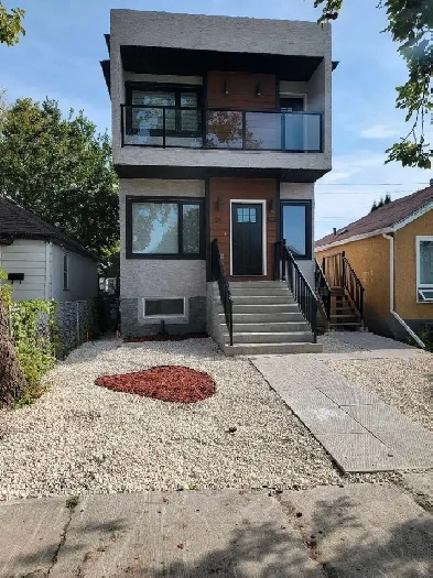 Beautiful 2 Bedrooms and 1 bathroom Image# 2