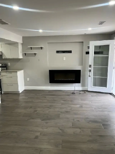 Modern Basement – Walkout, Parking | Kitchener| Available May 15 Image# 3