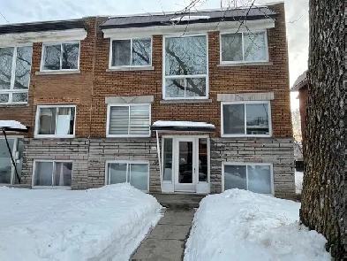 Ahuntsic-est 2 1/2 aucune inclusion à louer 800$ Image# 1