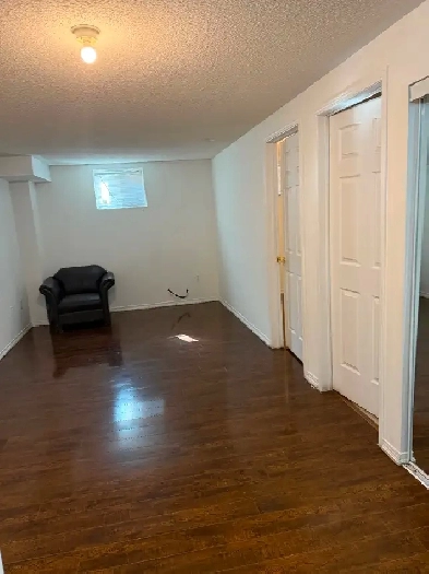 1 Bedroom Basement Image# 6