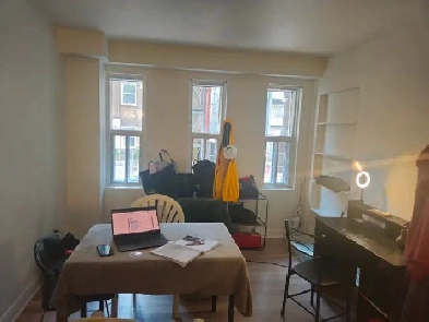 House for sublease in downtown montreal near Rue Durocher Image# 1