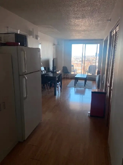 Appartement à louer, location annuelle à partir de 1er juillet Image# 3