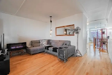 Rosemont!!3e Étage!! 950 pc!!Meublé ou semi meublé !! Image# 1