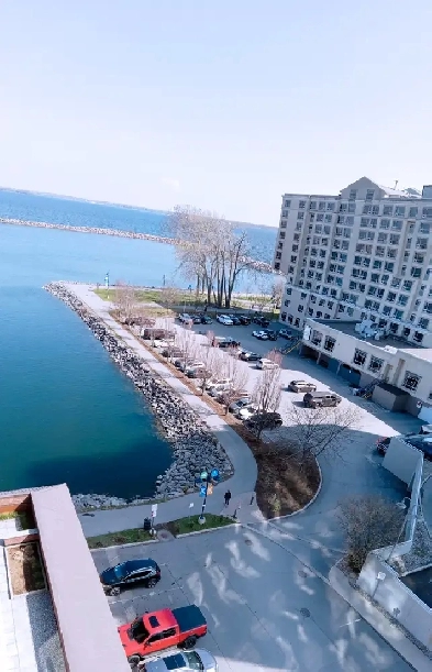 All-Inclusive Luxury Condo with Waterfront Views ! Image# 10