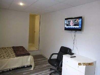 furnished bachelor suite-all utilities included-pet friendly Image# 5