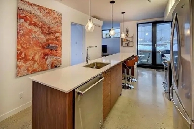 Beautiful 1BD Condo on the edge of Verdun and Saint Henri Image# 2