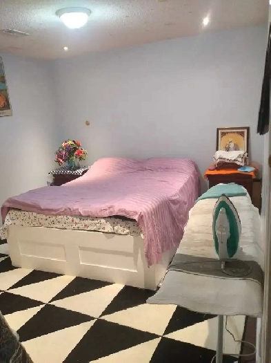 Basement Room for Rent Image# 1