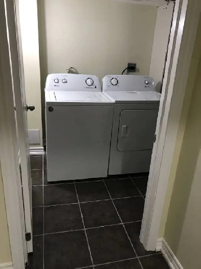 Basement Brampton 2BR with 1.5 WR Image# 4