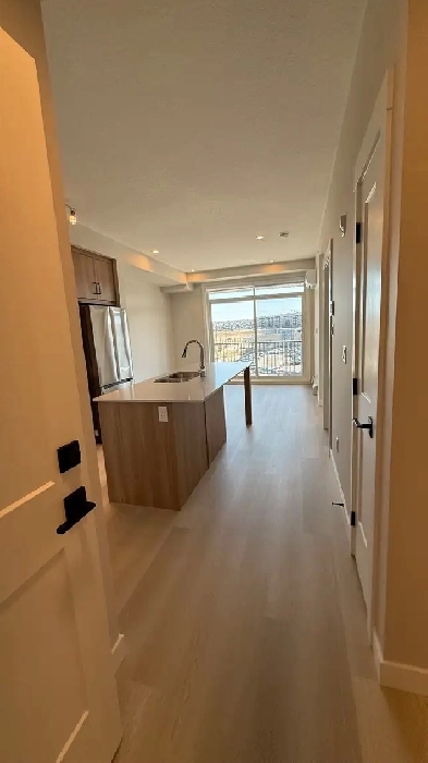 BRAND NEW TOP FLOOR 2 BED 1 BATH Apartment in Sage Hill Image# 4