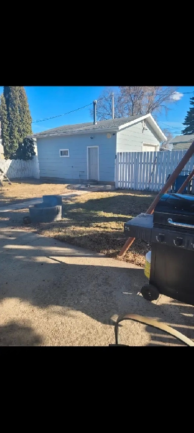 Room for rent text 306 960 8629 Image# 1