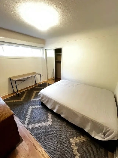 Large Bedroom for rent Image# 3
