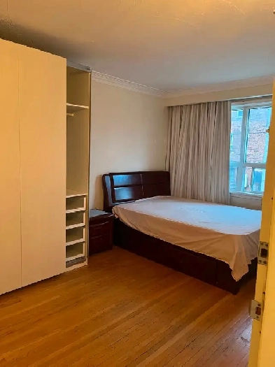 $970 & $900 Rooms for rent in Toronto at 276 Dovercourt Road . Image# 1