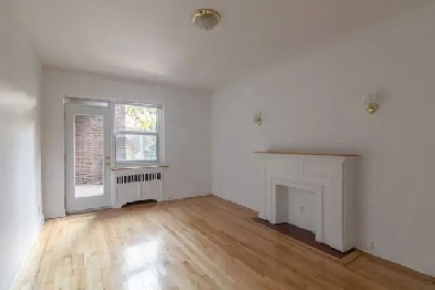 2 bed 1 bath near UdeM corner of Deacon and Van Horne - ID 1252 Image# 1