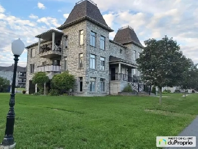 $334,000 - Condominium for sale in Lebourgneuf Image# 2
