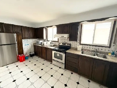 Room for rent near Finch/ Victoria Park Image# 2