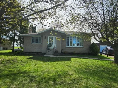 Charming Family Home in a Quiet Neighborhood Image# 1