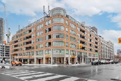Updated Penthouse Suite In Boutique Building Image# 21