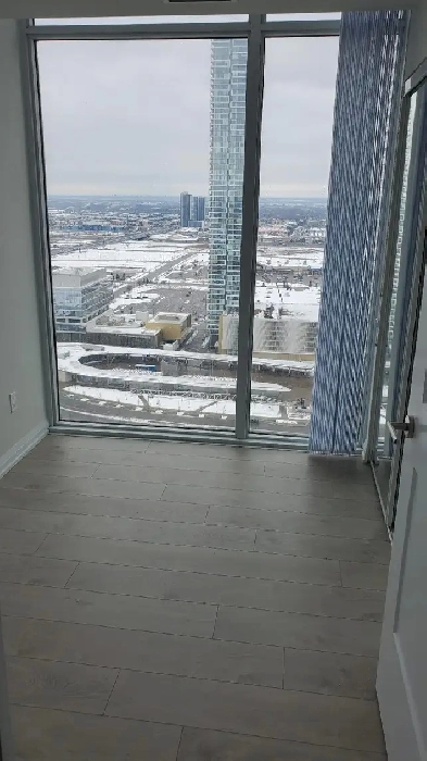 BRAND NEW CONDO ROOM FOR RENT BESIDE SUBWAY MONTH TO MONTH Image# 1