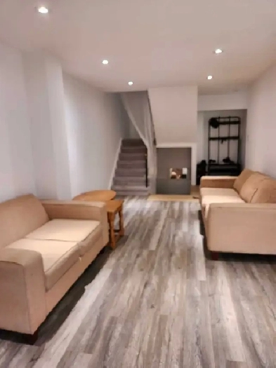 Room For Rent In Quiet Home June 01 Image# 1