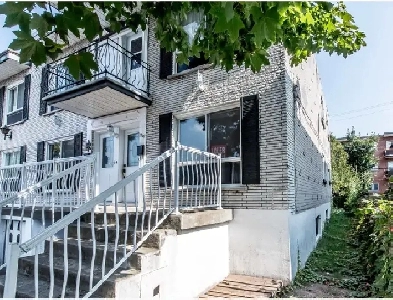 Très beau 5 1/2 renové, RDC, possibilité stationnement privé Image# 8
