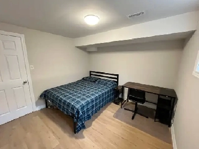 FURNISHED CLEAN BEDROOM FOR RENT YORK UNIVERSITY AVAILABLE MAY 1 Image# 7