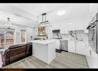 Beautiful 4 Bedroom house for rent walkable distance Sunrise P Image# 1