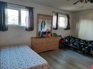 Room to rent in all girl house near Gurdwara Ramgarhia Image# 1