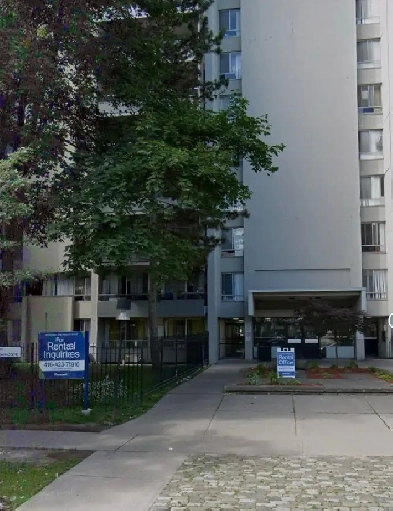 Apartment sharing 1 bedroom and 1 washroom Image# 1