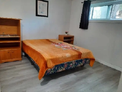 Single room for rent in all girl house near Gurdwara Image# 1