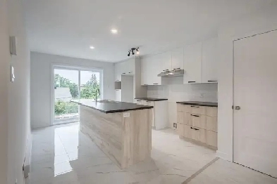 5 1/2 RDC - Vieux Longueuil Image# 1