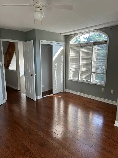 Private room in mississauga Image# 1