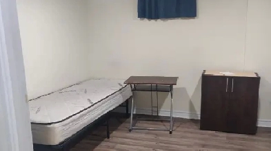 Private room with Private washroom, Separate entrance Image# 1