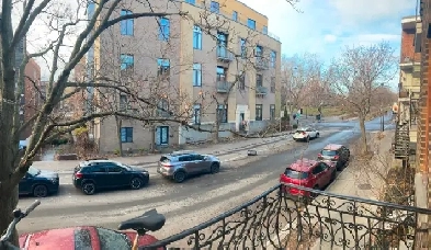 Available immediately! 2-week rental in the heart of the plateau Image# 1