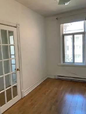 Bright 3 ½ close to métro Lasalle, 1st of July available Image# 4