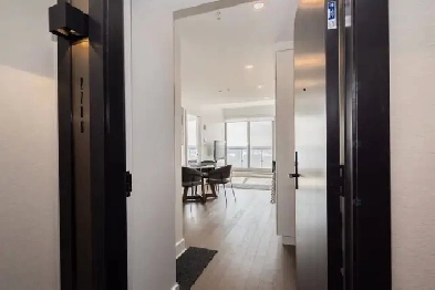 Luxury One-Bedroom Furnished Condo for Rent, Downtown Mtl. Image# 3