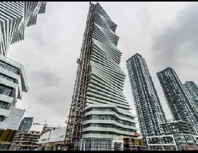 Modern 1BR | Steps to Square One! | Parking, Locker, Balcony Image# 2