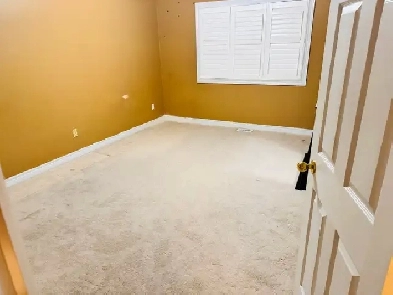 Room available on top floor from June 1st Image# 1