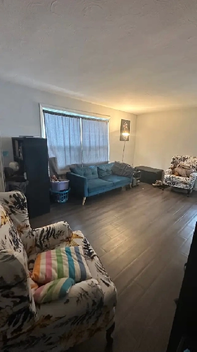 Beautiful Clean 1 Bdrm Sublet (June-August/Flexible) Image# 3